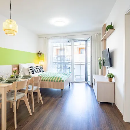 - Balcony - New And Comfy * 부다페스트
